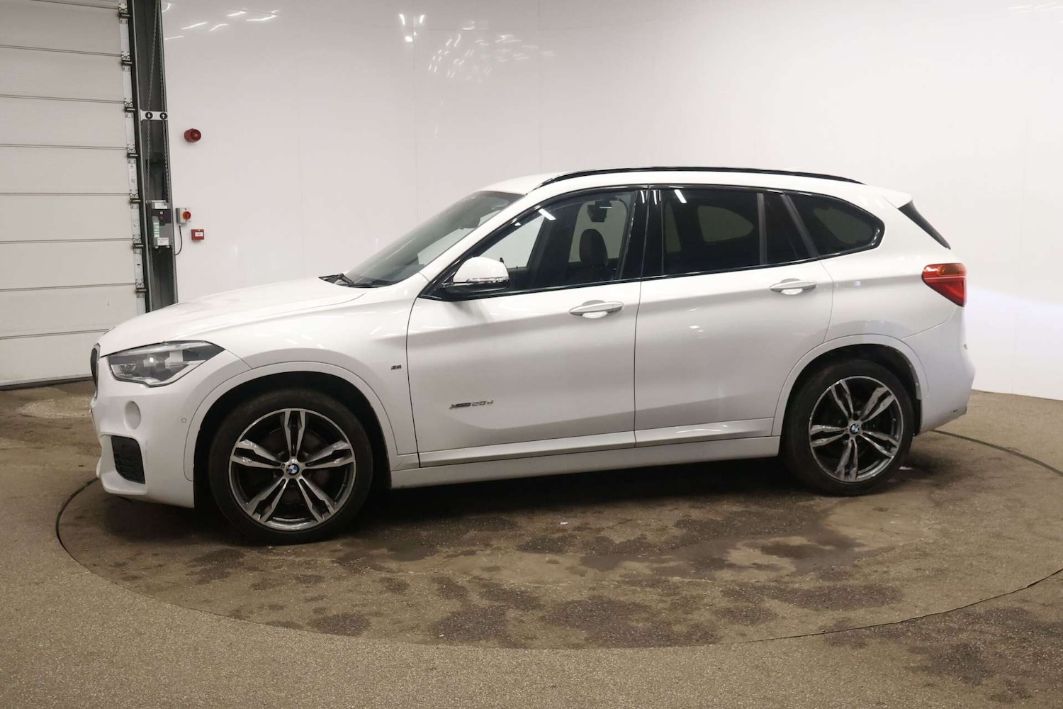 Used BMW X1 2017 for sale - 77342142: Photo 3