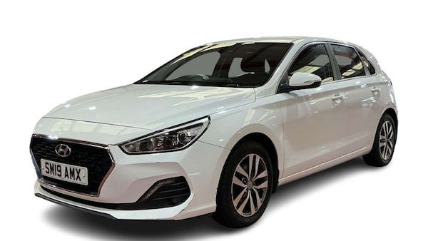 Used Hyundai i30 2019 for sale - 76277417: Photo 2