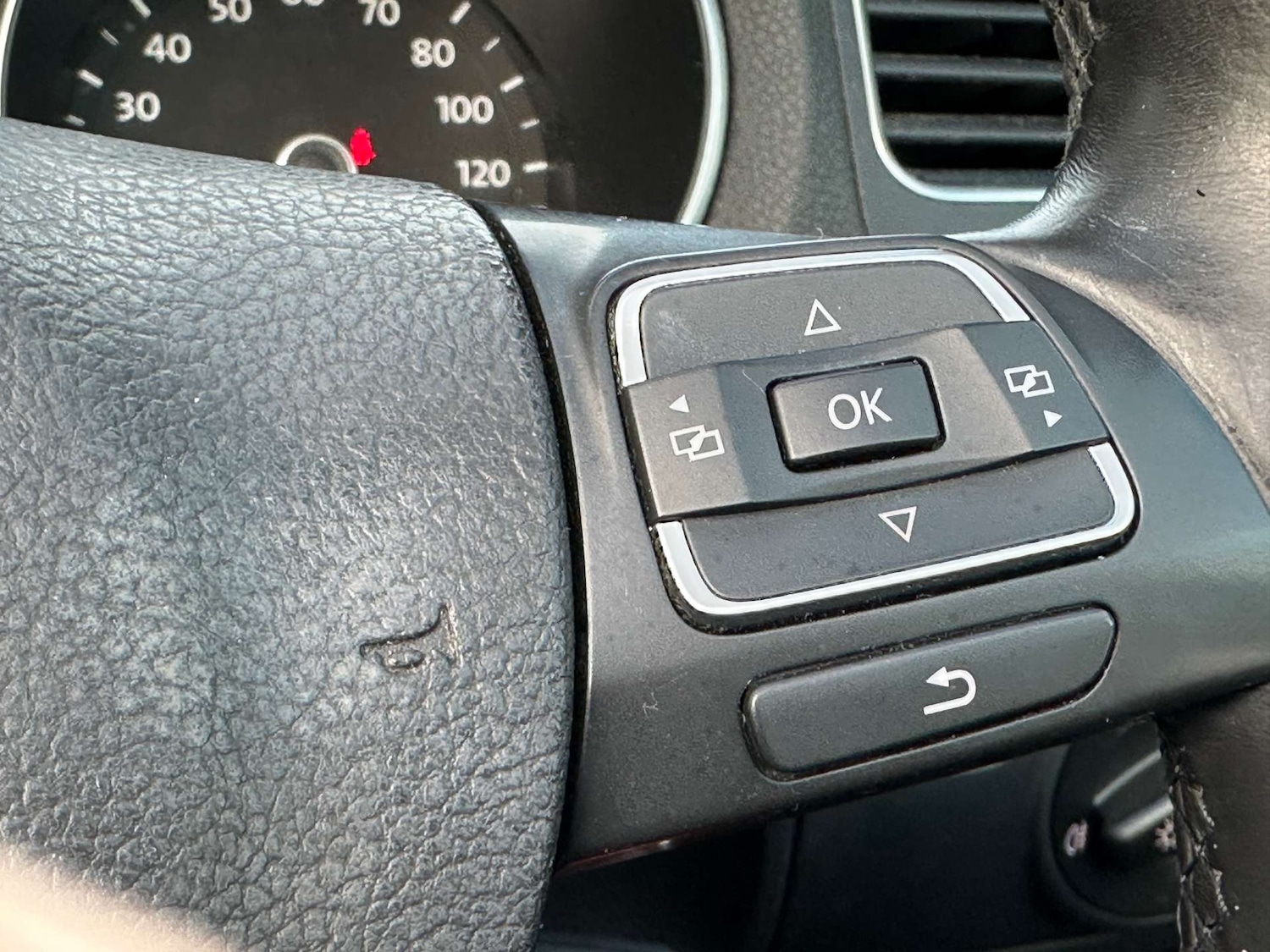 Used Volkswagen Golf 2013 for sale - 76829966: Photo 24