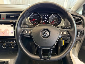 Used Volkswagen Golf 2020 for sale - 77277321: Photo