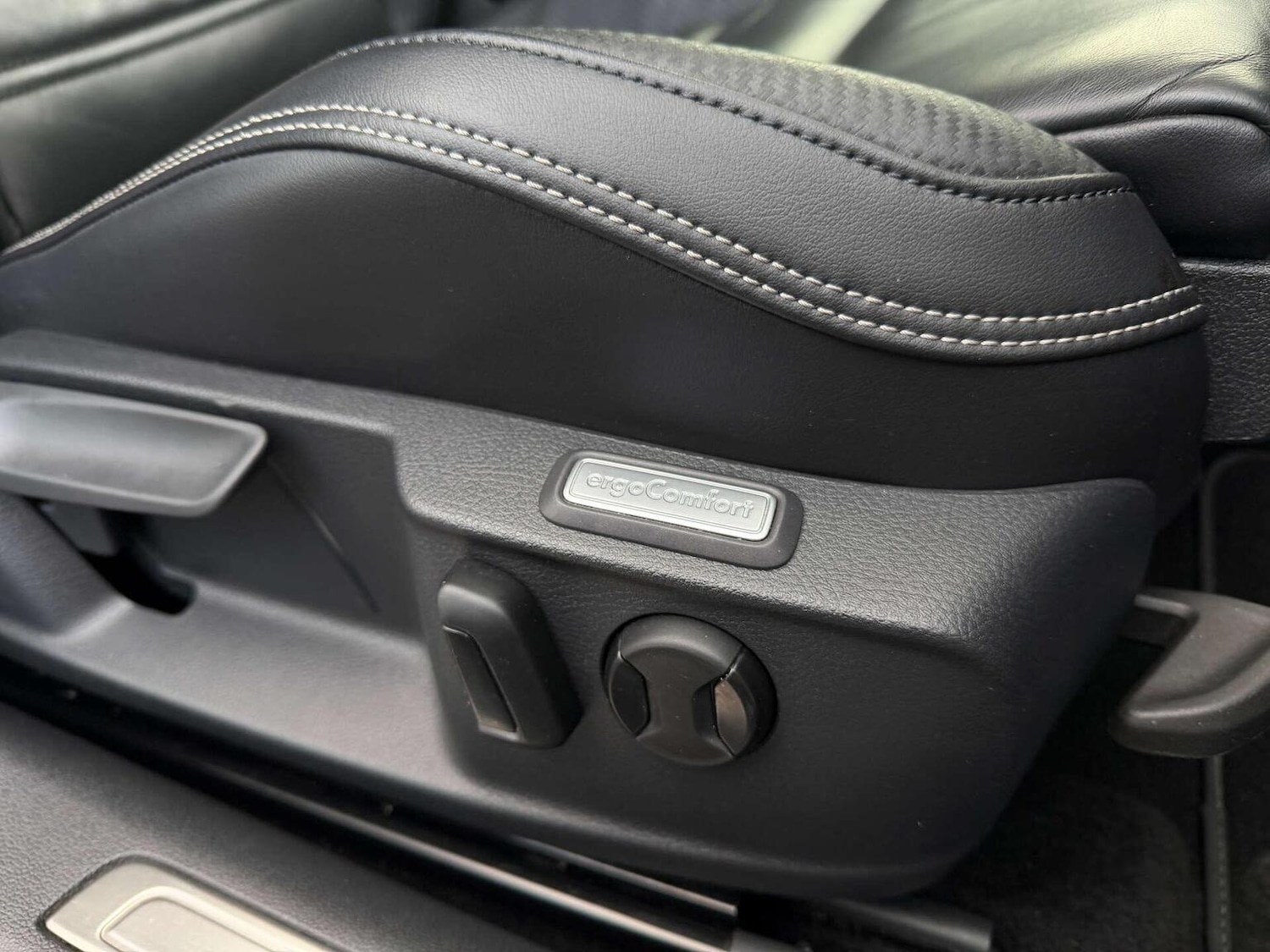 Used Volkswagen Passat 2020 for sale - 76836992: Photo 29