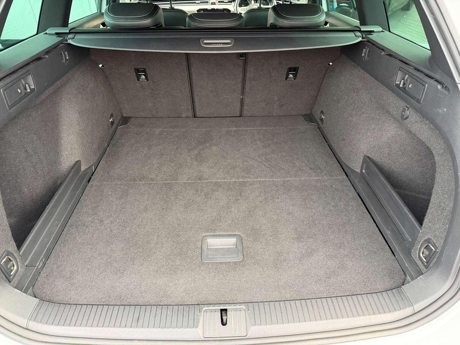 Used Volkswagen Passat 2020 for sale - 76836992: Photo 34