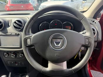 Used Dacia Sandero Stepway 2016 for sale - 79608570: Photo