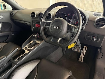 Used Audi TT 2010 for sale - 78332345: Photo