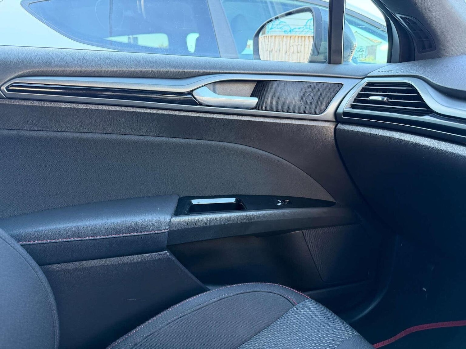 Used Ford Mondeo 2018 for sale - 76769507: Photo 19