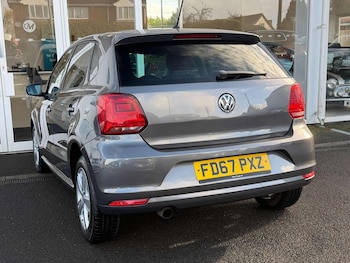 Used Volkswagen Polo 2017 for sale - 76741342: Photo