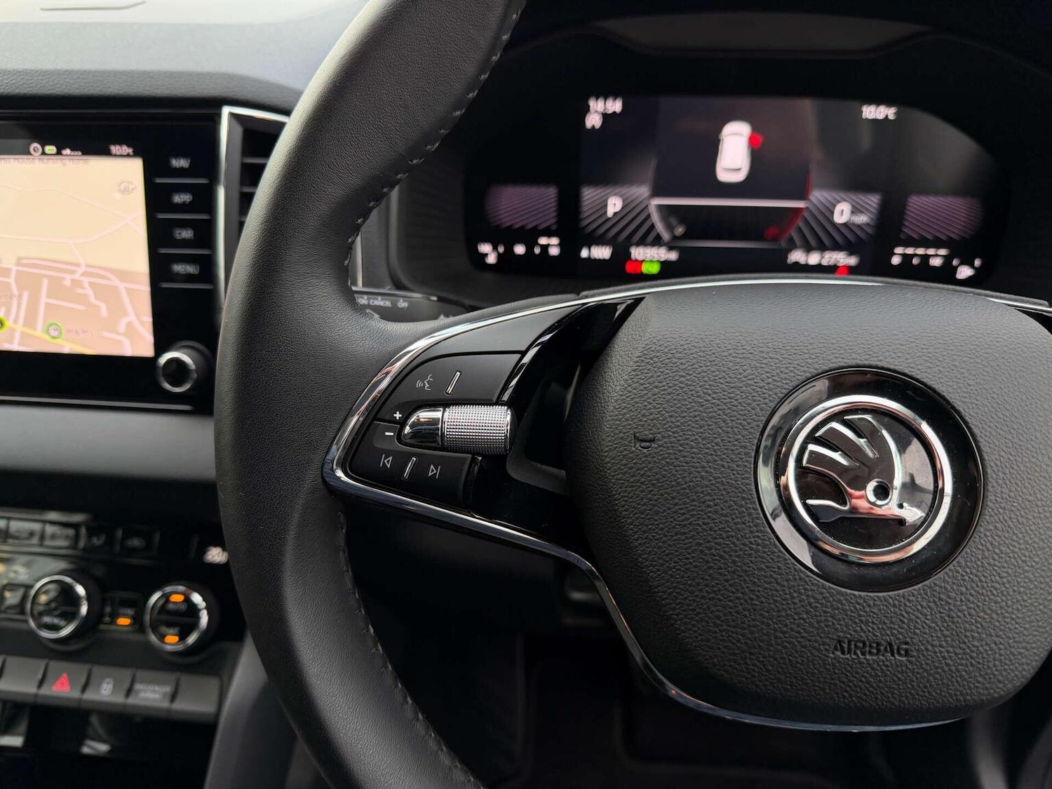 Used Skoda Karoq 2024 for sale - 77478148: Photo 5