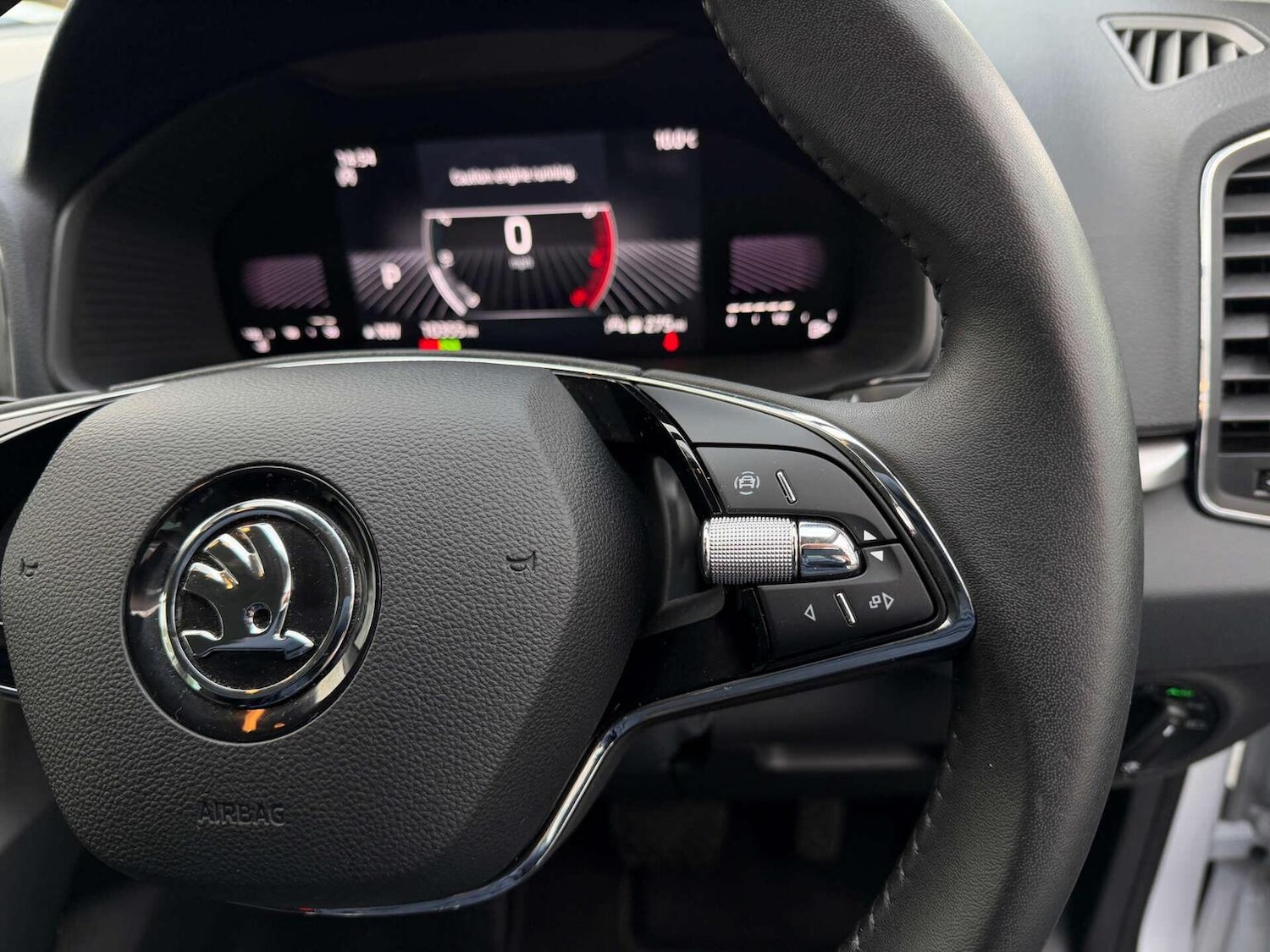 Used Skoda Karoq 2024 for sale - 77478148: Photo 6