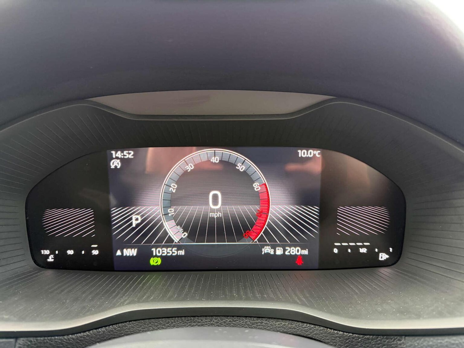 Used Skoda Karoq 2024 for sale - 77478148: Photo 7