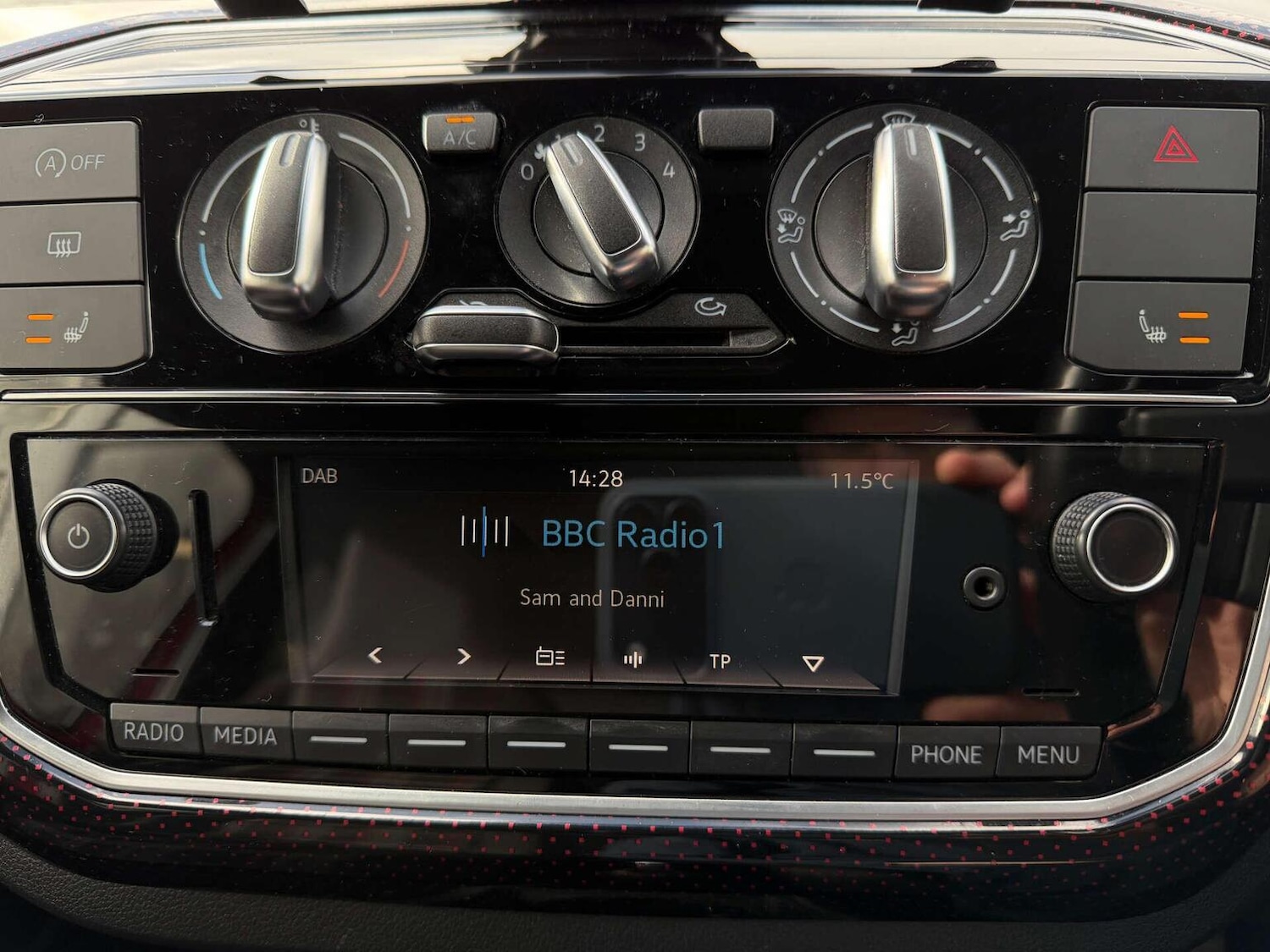 Used Volkswagen up! 2018 for sale - 77687689: Photo 11