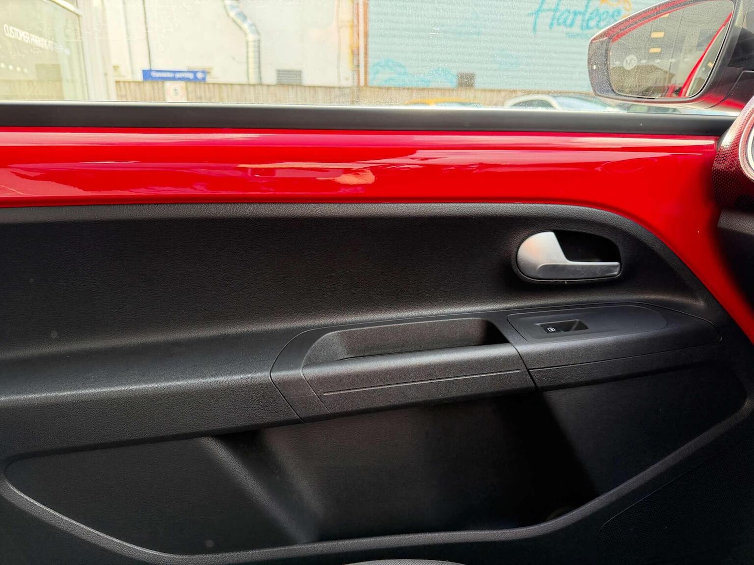 Used Volkswagen up! 2018 for sale - 77687689: Photo 15