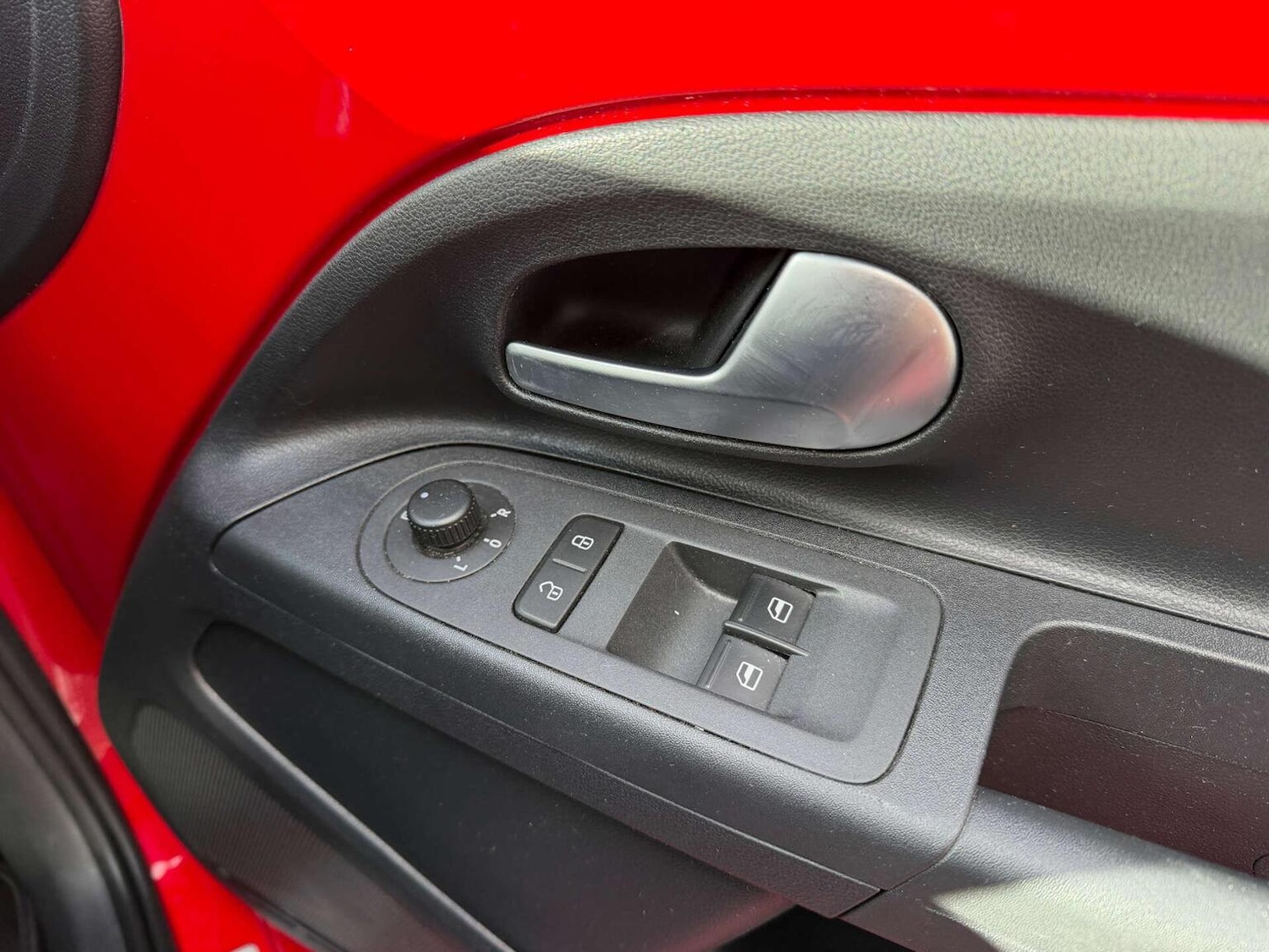 Used Volkswagen up! 2018 for sale - 77687689: Photo 21