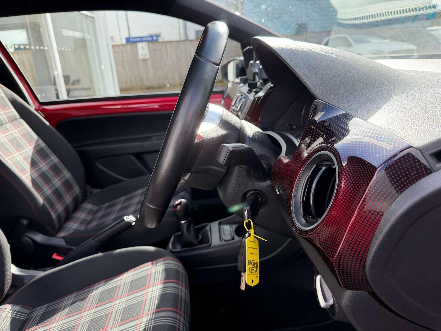 Used Volkswagen up! 2018 for sale - 77687689: Photo 22