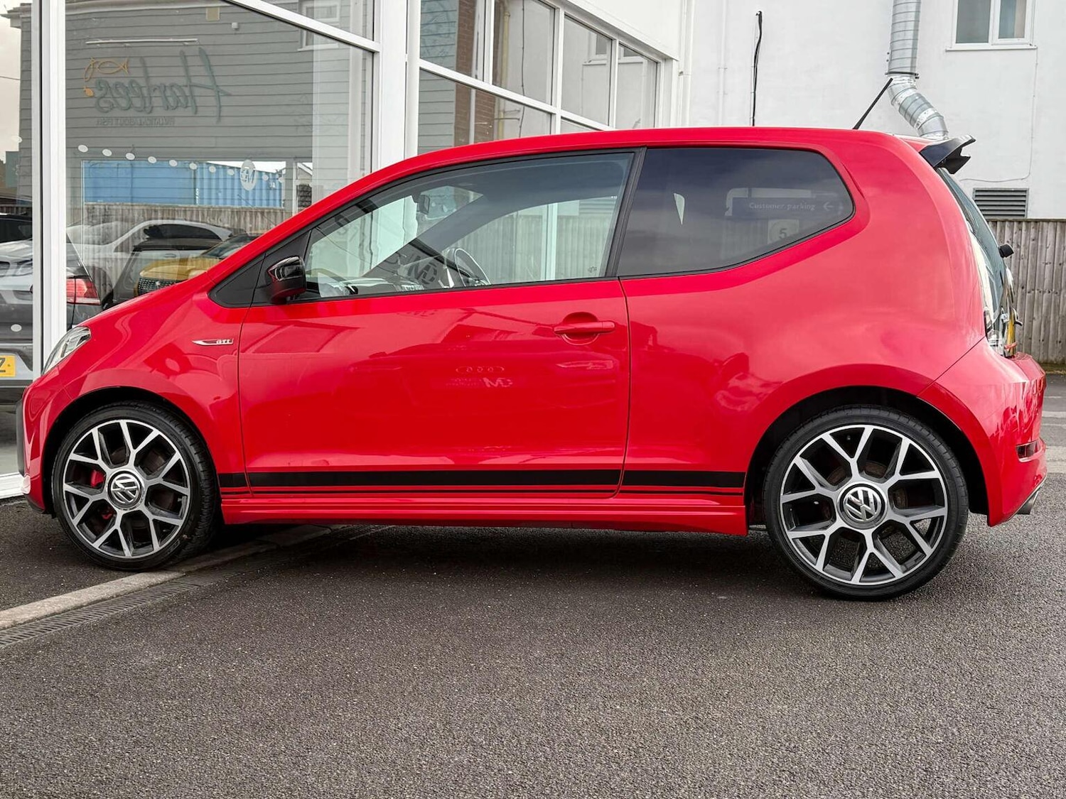 Used Volkswagen up! 2018 for sale - 77687689: Photo 34
