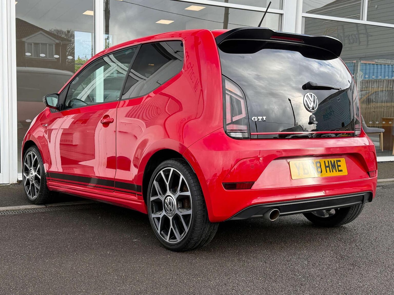 Used Volkswagen up! 2018 for sale - 77687689: Photo 38