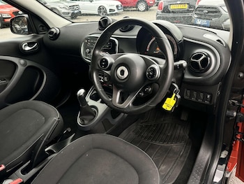 Used smart forfour 2017 for sale - 75677100: Photo