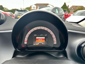 Used smart forfour 2017 for sale - 75677100: Photo