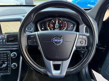 Used Volvo XC60 2015 for sale - 77668578: Photo