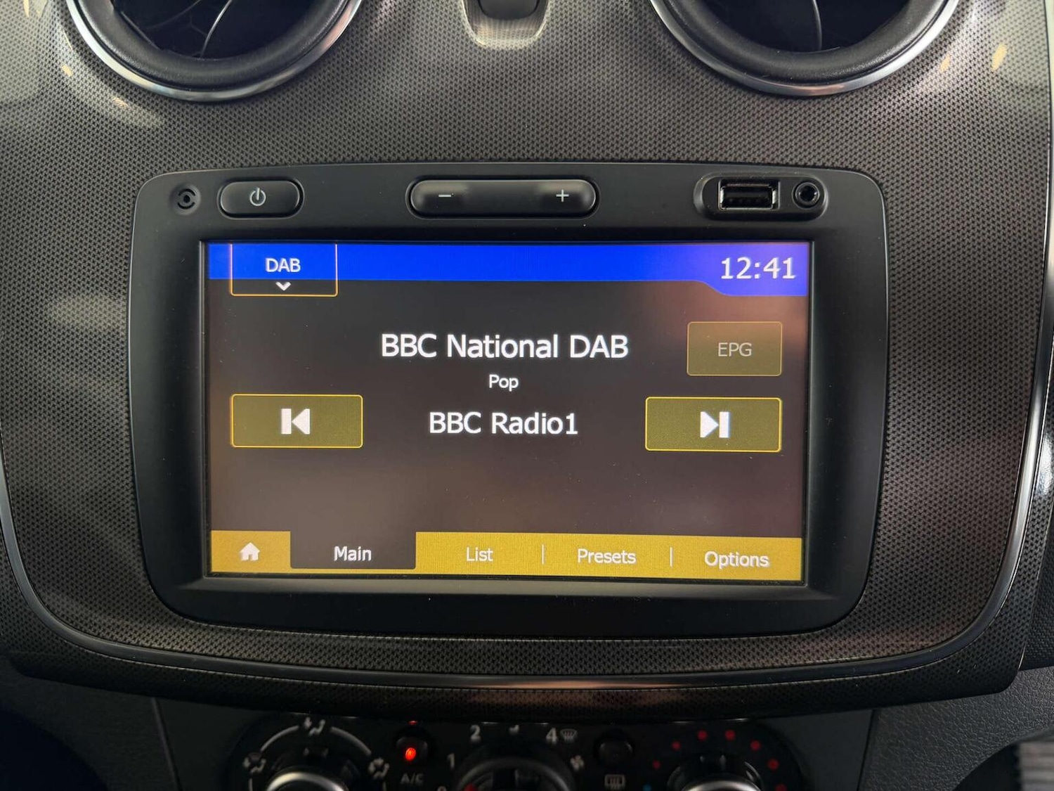 Used Dacia Sandero Stepway 2017 for sale - 78134977: Photo 11