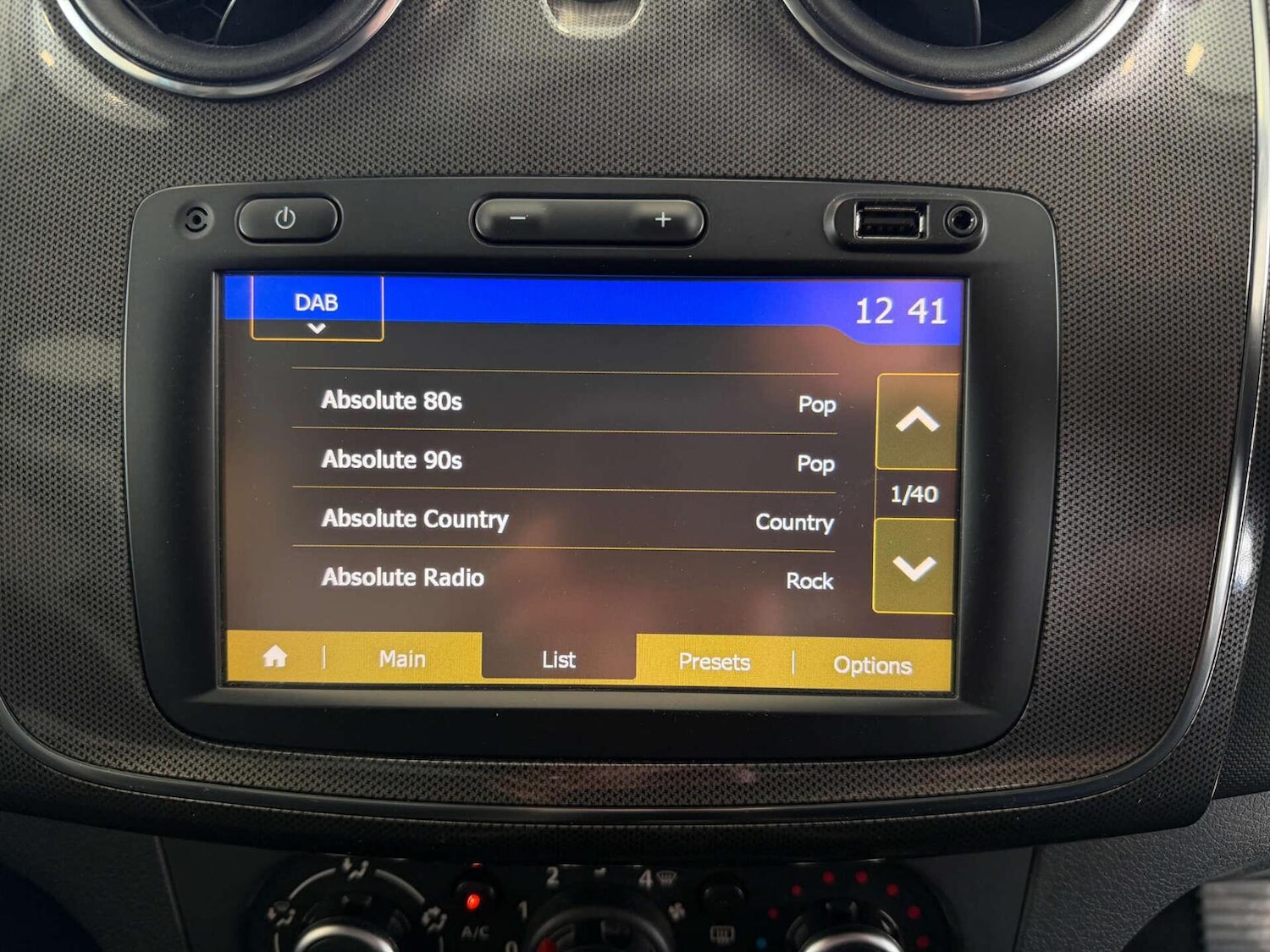 Used Dacia Sandero Stepway 2017 for sale - 78134977: Photo 12