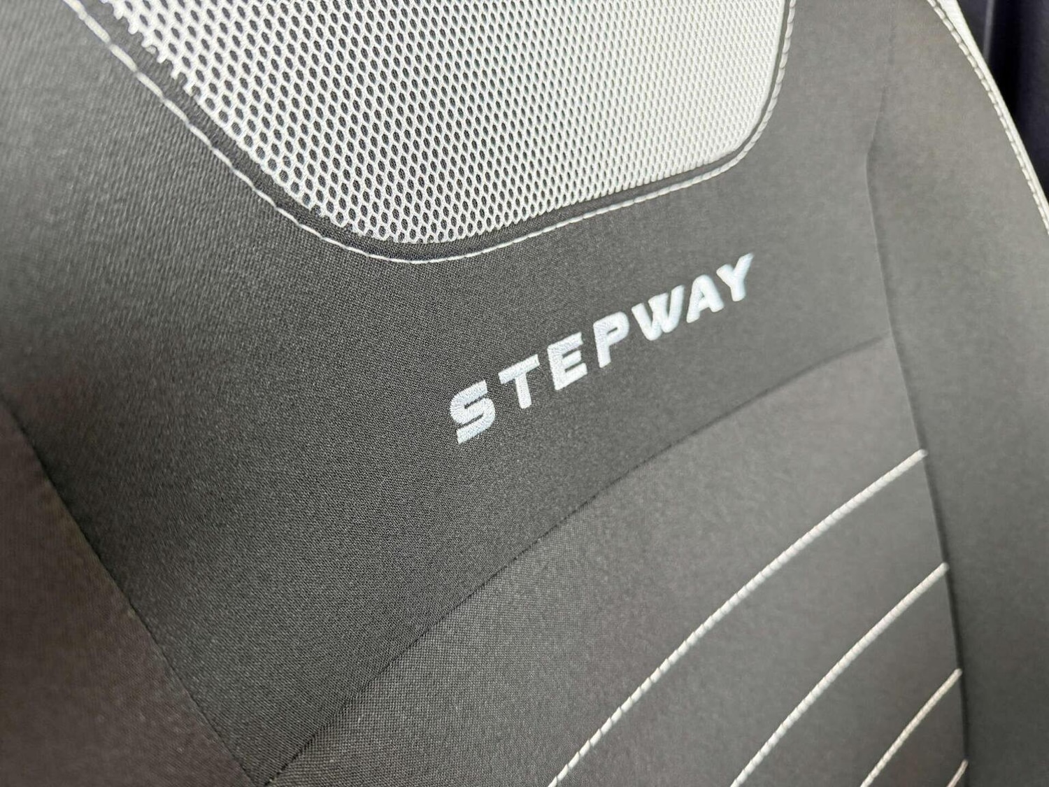 Used Dacia Sandero Stepway 2017 for sale - 78134977: Photo 26