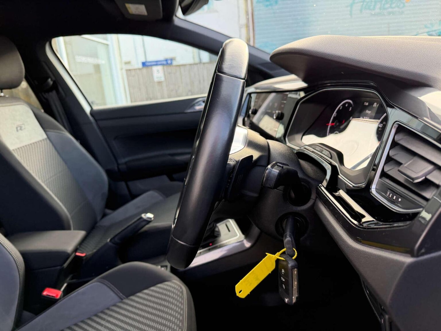 Used Volkswagen Polo 2019 for sale - 77548231: Photo 27