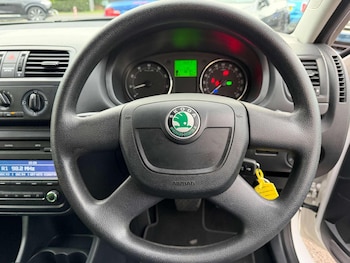 Used Skoda Fabia 2010 for sale - 76656040: Photo