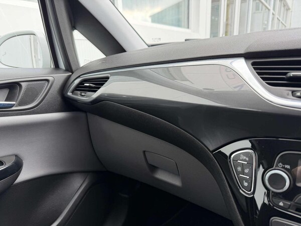 Used Vauxhall Corsa 2016 for sale - 76093770: Photo 16