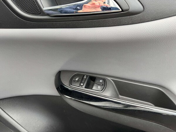 Used Vauxhall Corsa 2016 for sale - 76093770: Photo 21