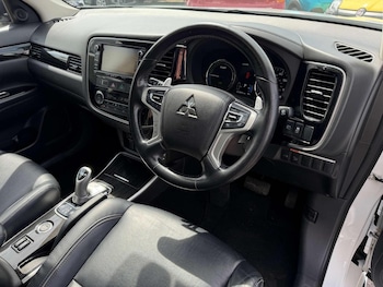 Used Mitsubishi Outlander 2016 for sale - 79531746: Photo