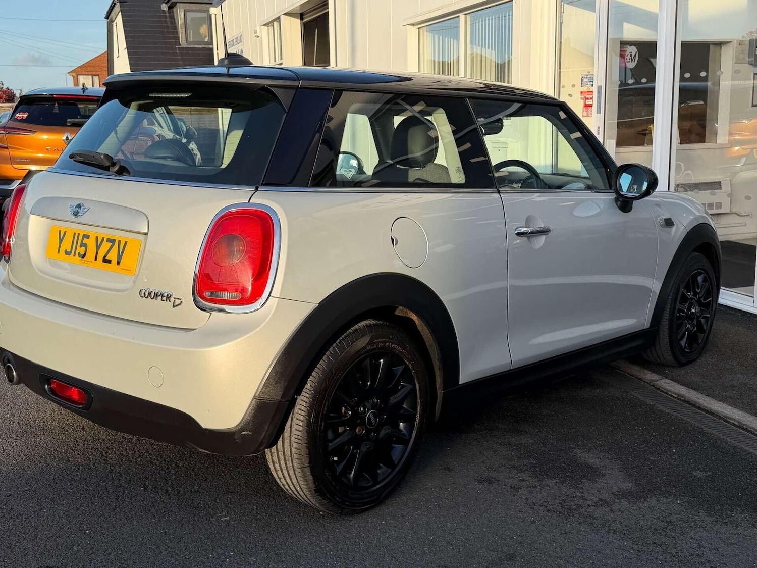 Used MINI Hatch 2015 for sale - 76397069: Photo 23