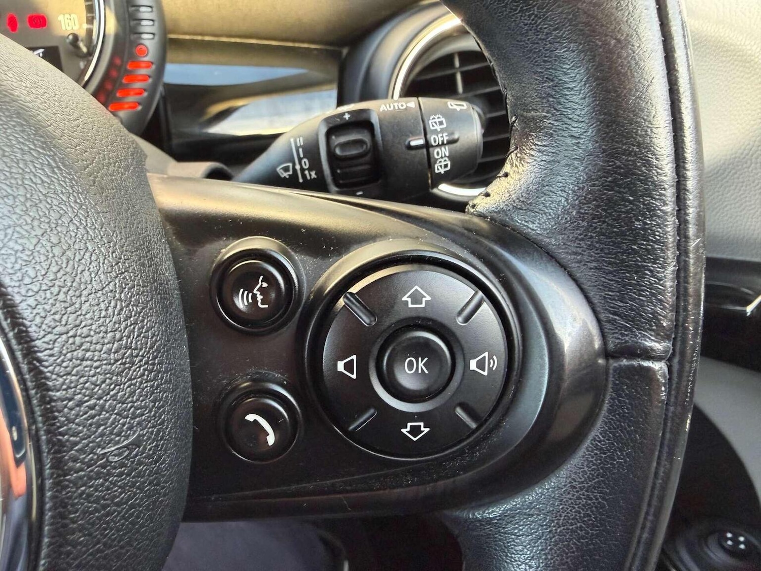 Used MINI Hatch 2015 for sale - 76397069: Photo 4