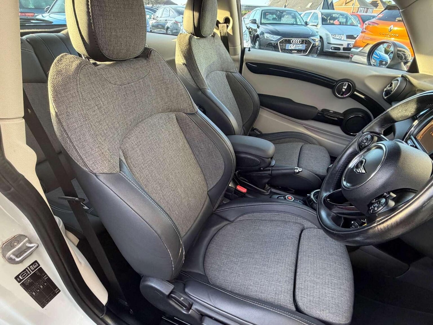 Used MINI Hatch 2015 for sale - 76397069: Photo 7