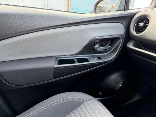 Used Toyota Yaris 2019 for sale - 76198214: Photo 15