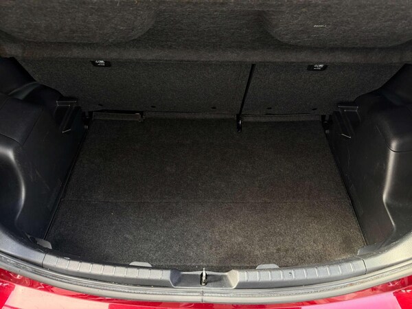 Used Toyota Yaris 2019 for sale - 76198214: Photo 27