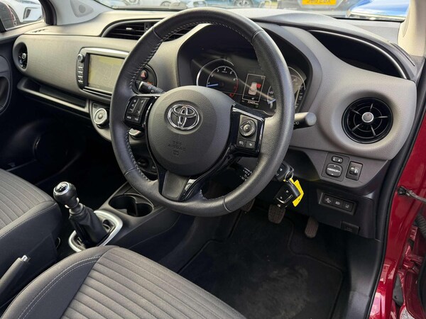 Used Toyota Yaris 2019 for sale - 76198214: Photo 3