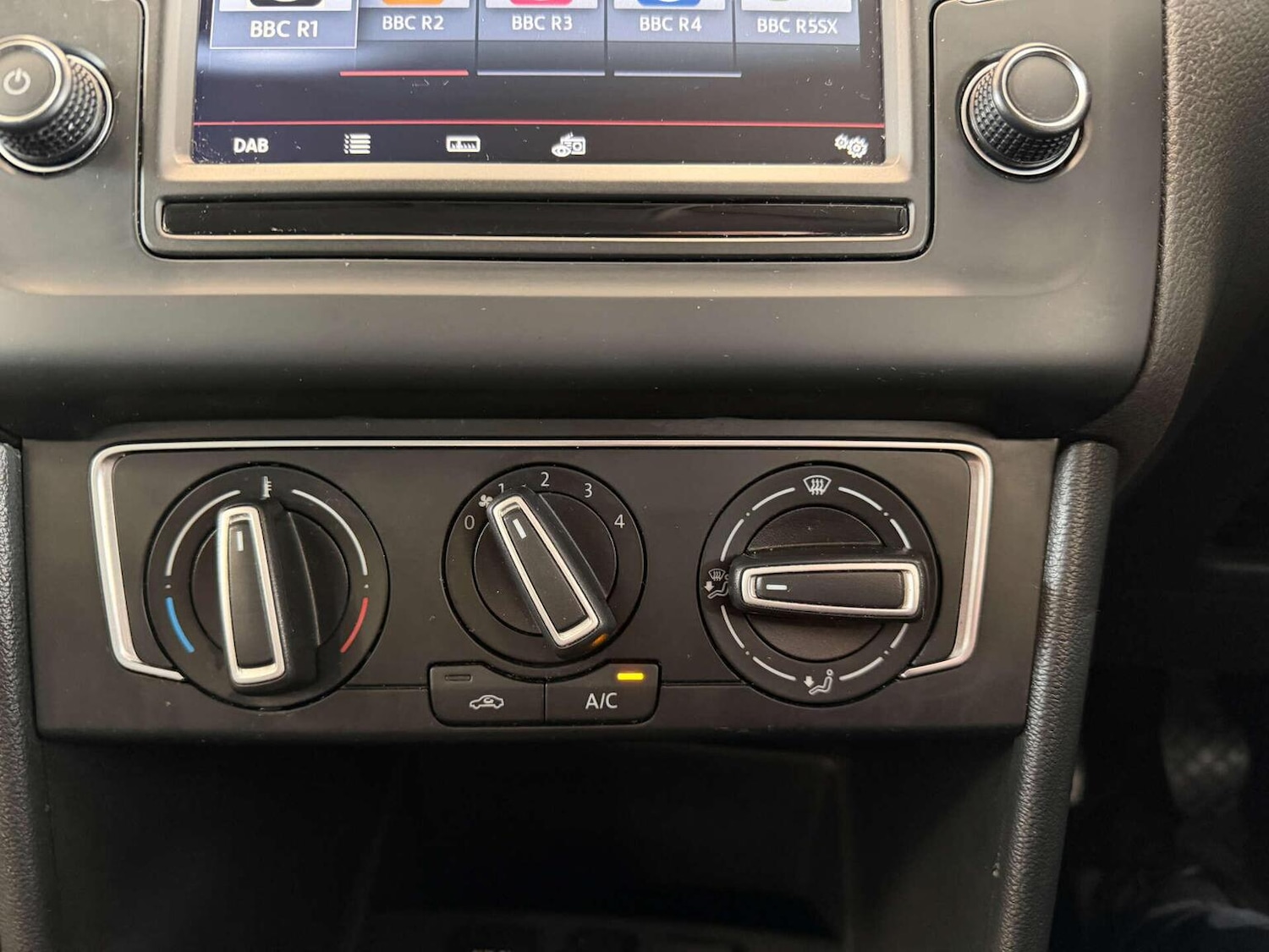 Used Volkswagen Polo 2015 for sale - 77881002: Photo 13