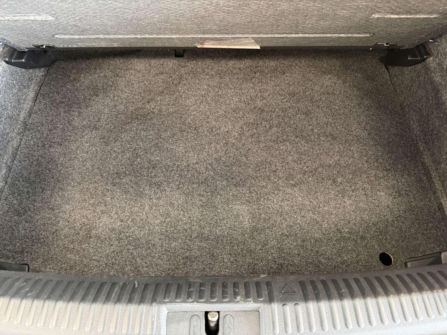 Used Volkswagen Polo 2015 for sale - 77881002: Photo 28