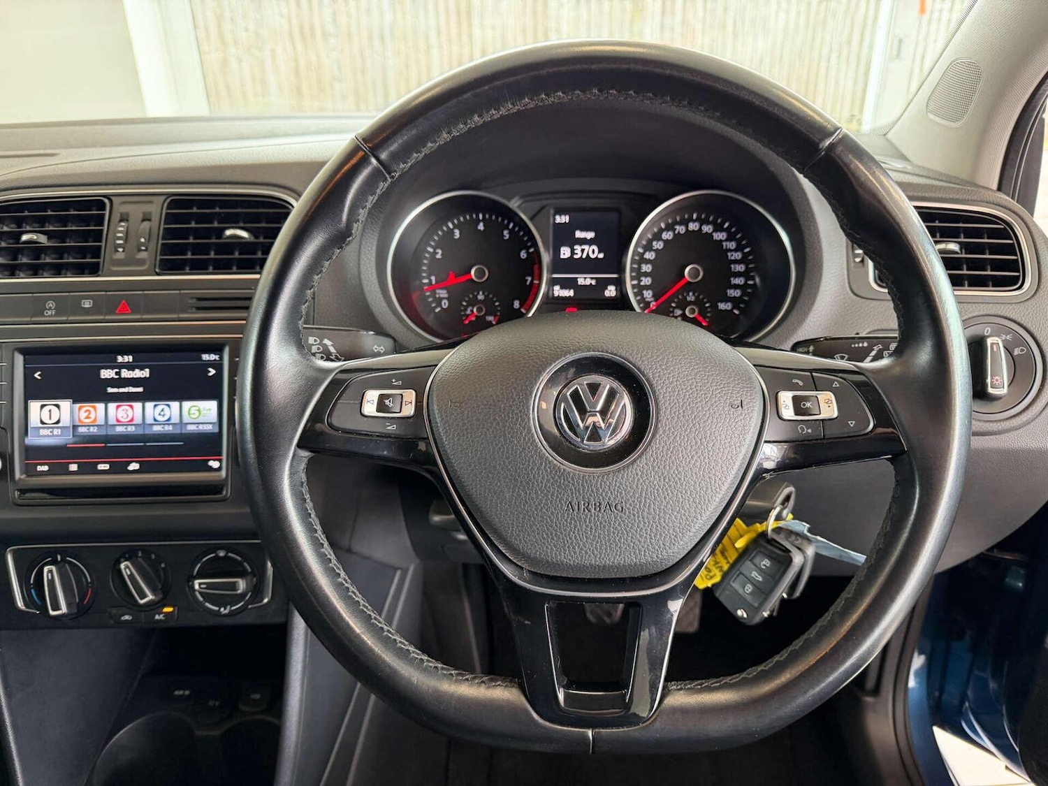 Used Volkswagen Polo 2015 for sale - 77881002: Photo 4