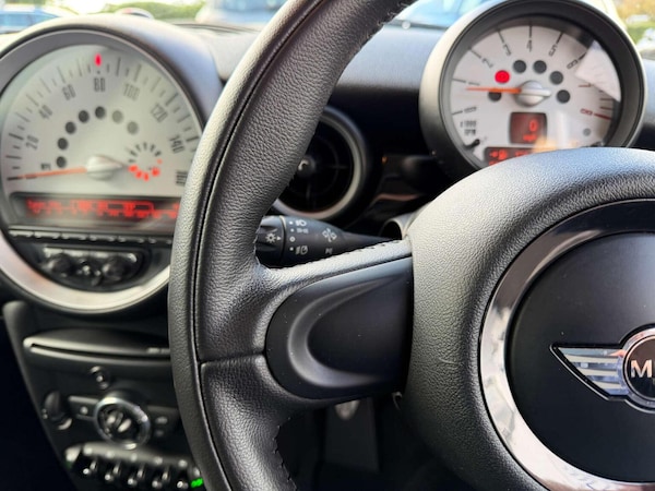 Used MINI Hatch 2011 for sale - 76174093: Photo 5