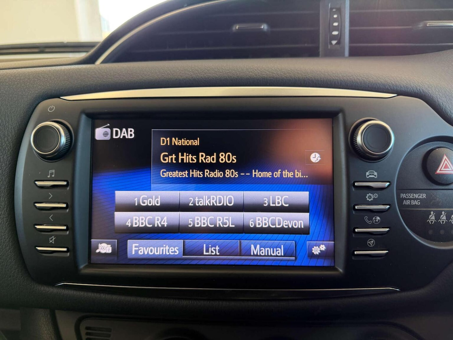 Used Toyota Yaris 2018 for sale - 77093932: Photo 12