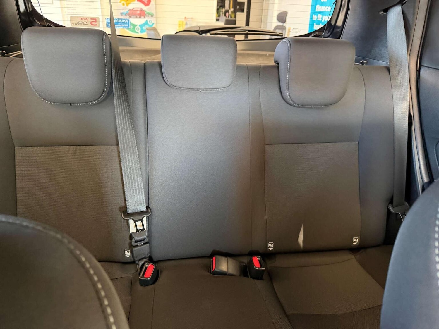 Used Toyota Yaris 2018 for sale - 77093932: Photo 27