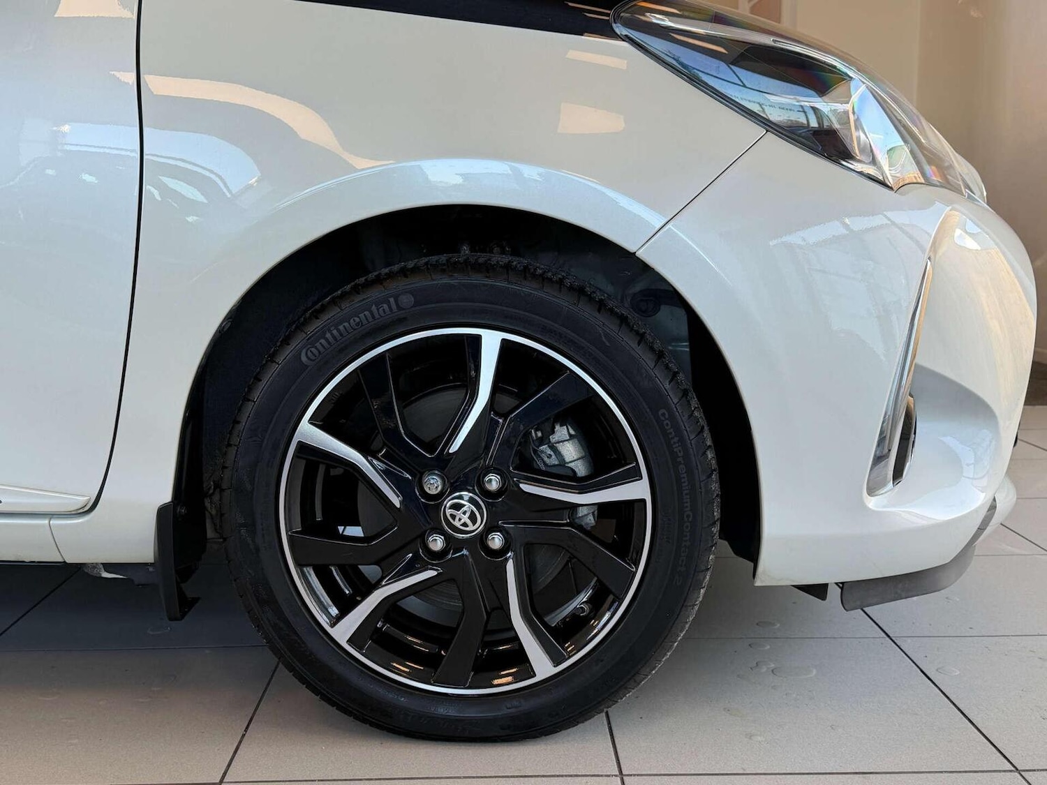 Used Toyota Yaris 2018 for sale - 77093932: Photo 31