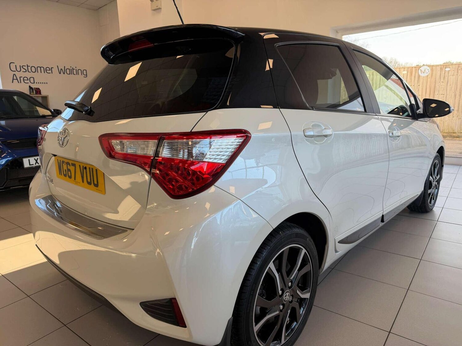 Used Toyota Yaris 2018 for sale - 77093932: Photo 36