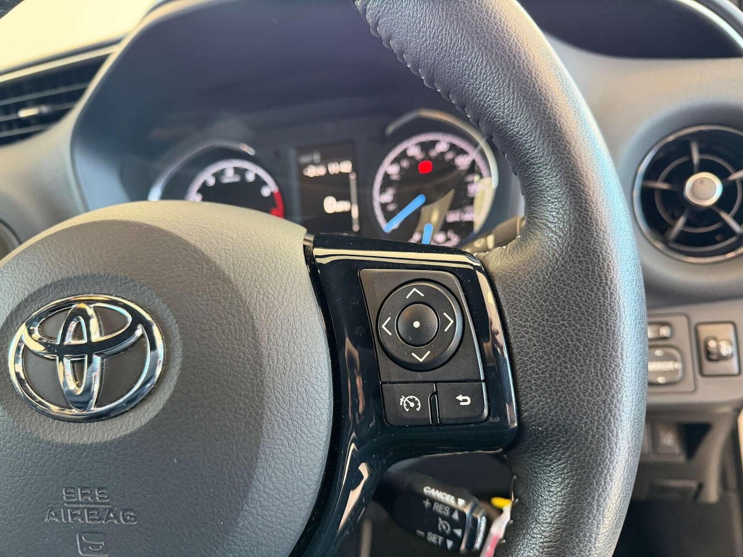 Used Toyota Yaris 2018 for sale - 77093932: Photo 5