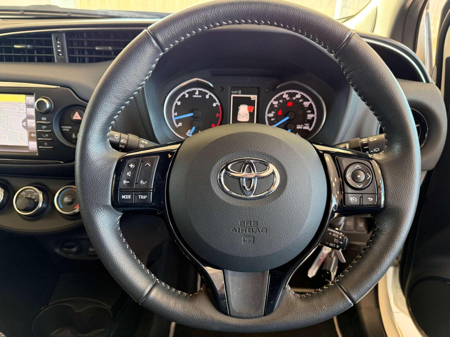 Used Toyota Yaris 2018 for sale - 77093932: Photo 6