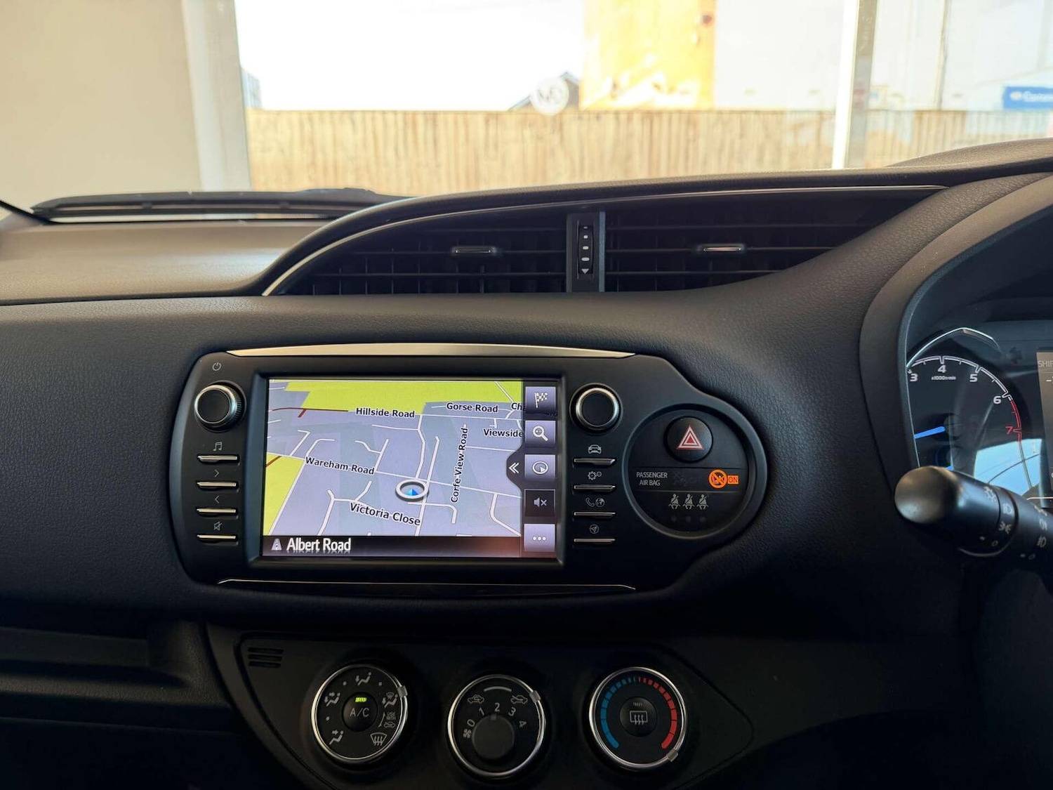 Used Toyota Yaris 2018 for sale - 77093932: Photo 9