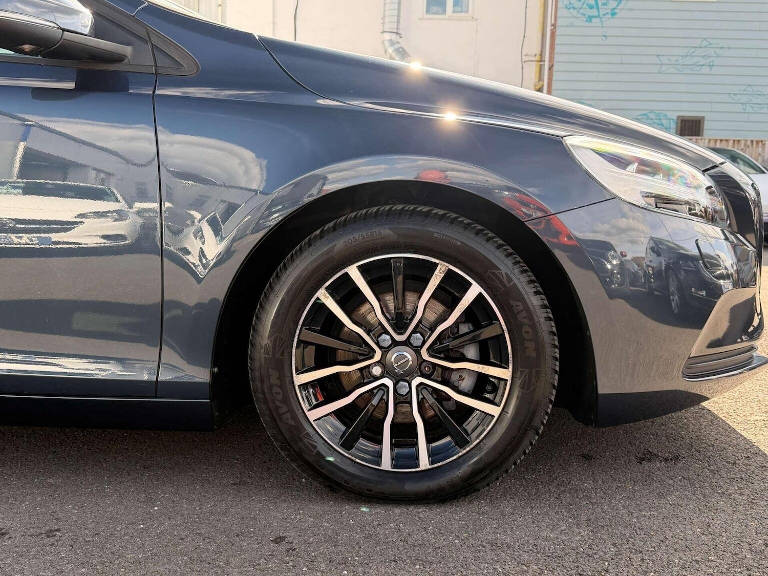Used Volvo V40 2017 for sale - 76107419: Photo 31