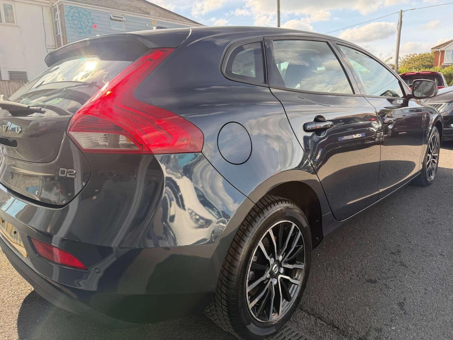 Used Volvo V40 2017 for sale - 76107419: Photo 42