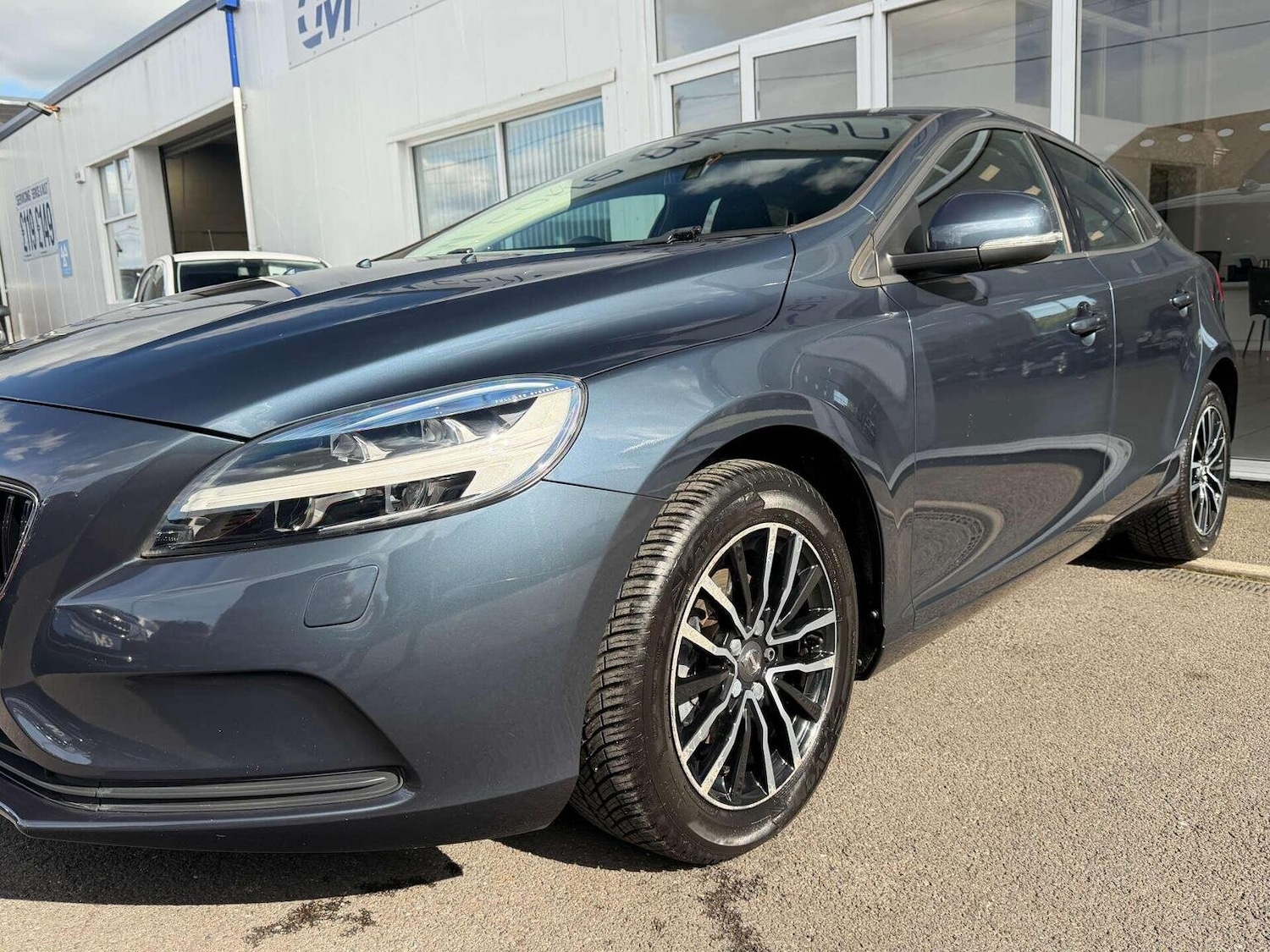 Used Volvo V40 2017 for sale - 76107419: Photo 44
